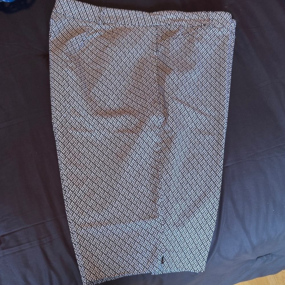 Counterparts women’s bermuda shorts.